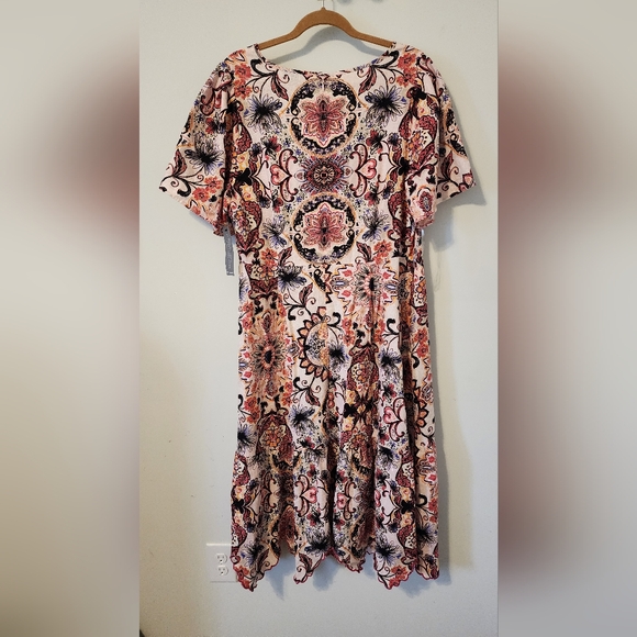 NWT Lane Bryant Floral Dress size 16 Pink and Blacl - Picture 5 of 7